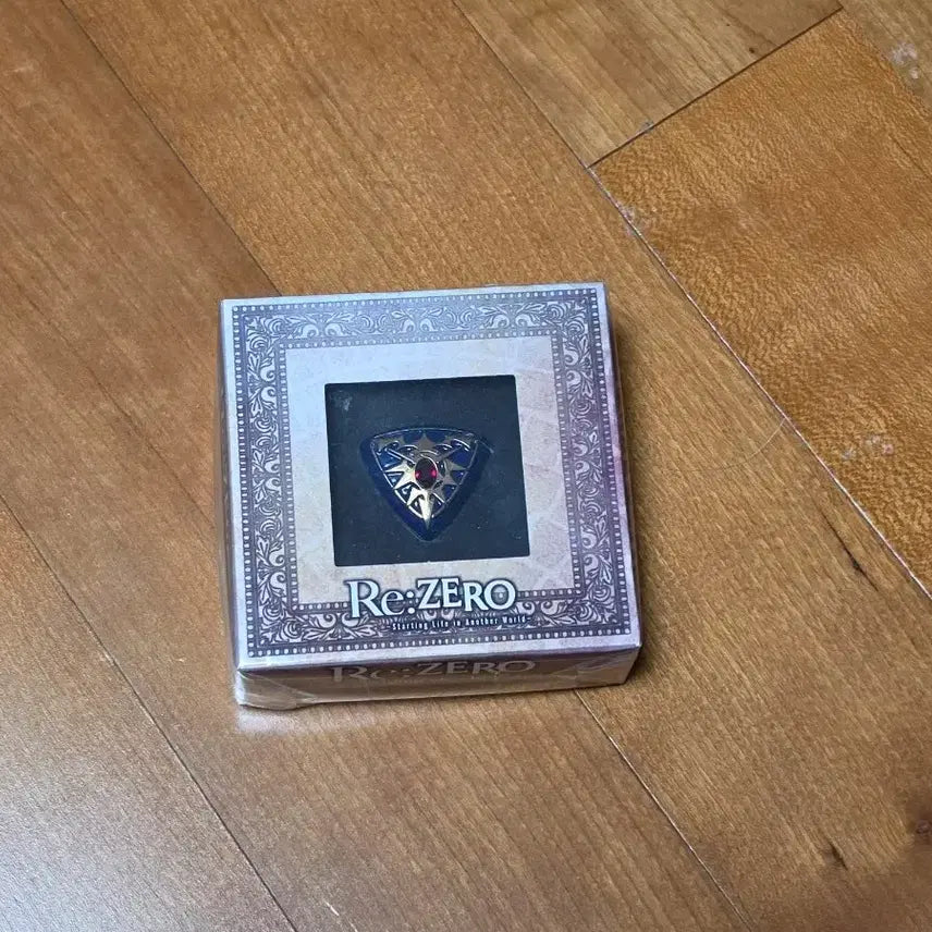 [BUNJANG] Re:Zero Emblem Badge Sealed / 리제로 휘장 미개봉