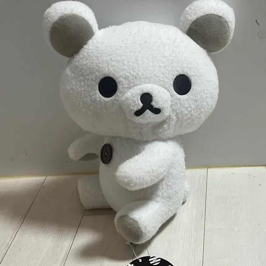 [BUNJANG] Rilakkuma Large Monochrome XL Plush Rare Vintage / [유일매물] 화이트 리락쿠마 대형인형 모노크롬 xl  희귀 고전 방꾸미기