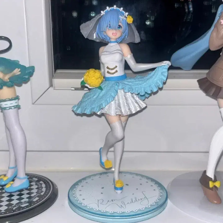 [BUNJANG] Rem Wedding Version Figure / 하자x박스o) 렘 웨딩 피규어 판매