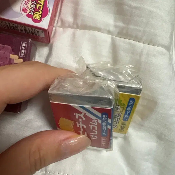 [BUNJANG] Vintage Japanese Eraser Miniatures (Hamster, Rabbit, Cat, Food) / 고전 고전문구 일본 지우개 음식 미니어쳐 햄스터 토끼 고양이