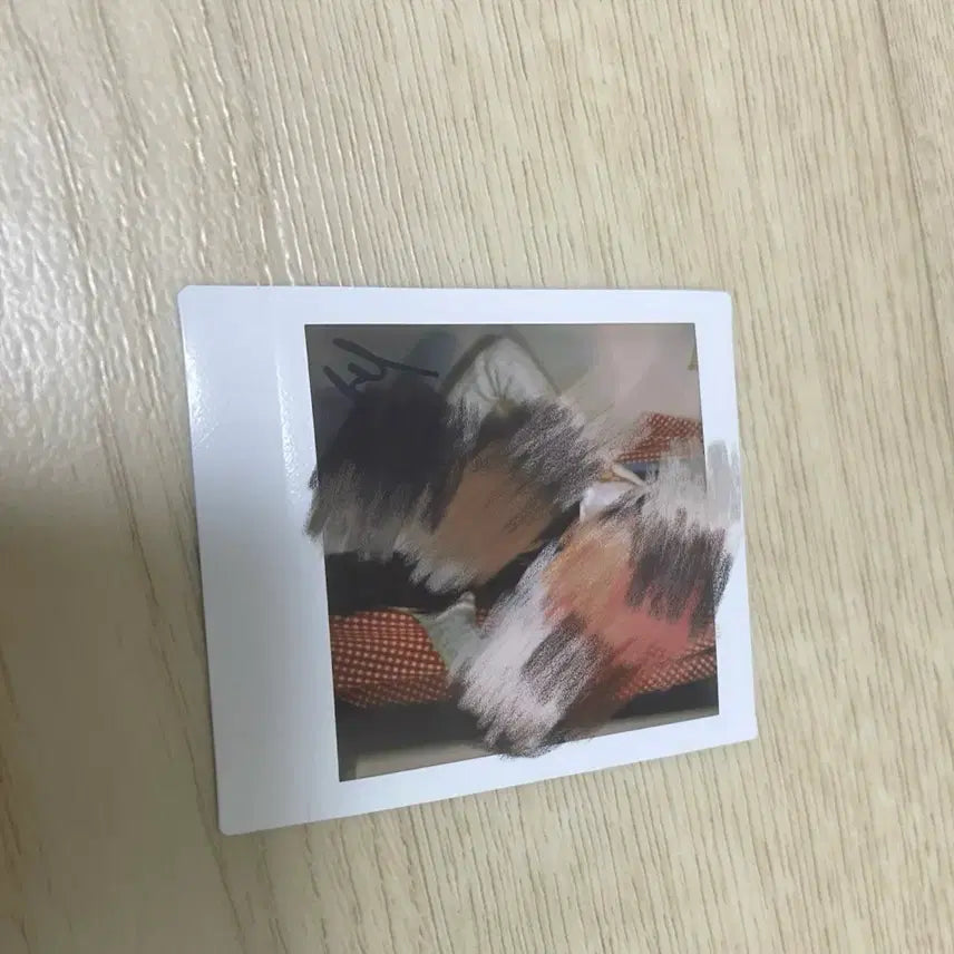 [BUNJANG] IZ*ONE Kang Hyewon Autographed Polaroid / 아이즈원 배우 강혜원 싸인 폴라로이드 팝니다