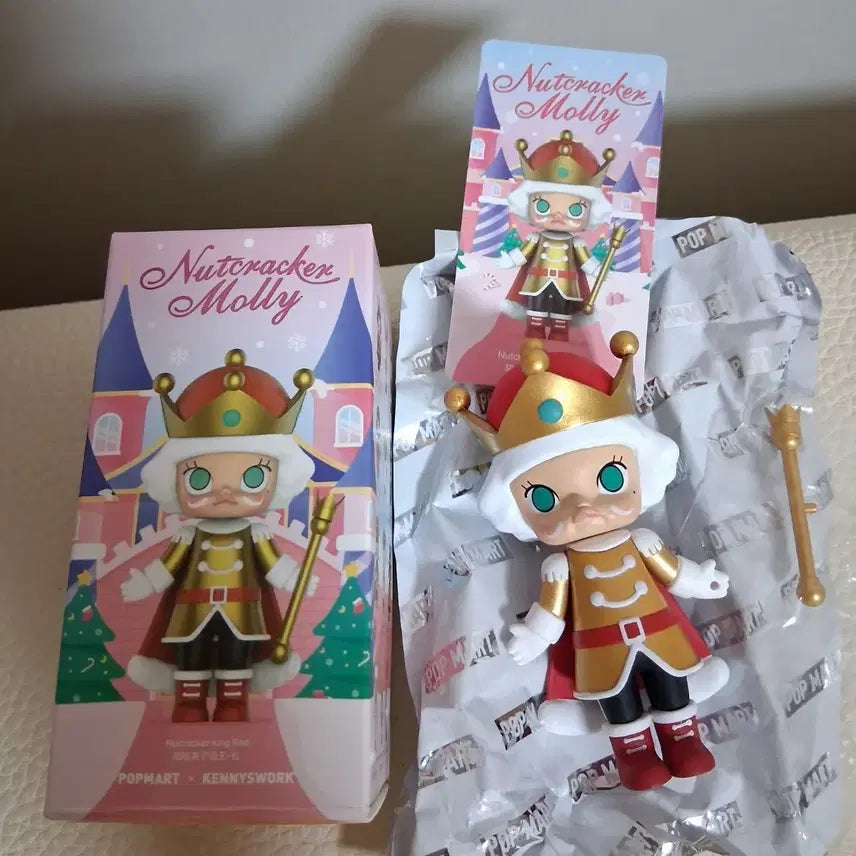 [BUNJANG] Pop Mart Nutcracker Molly Red Edition Figure / 정품 팝마트 Nutcracker Molly 호두까기 인형 레드