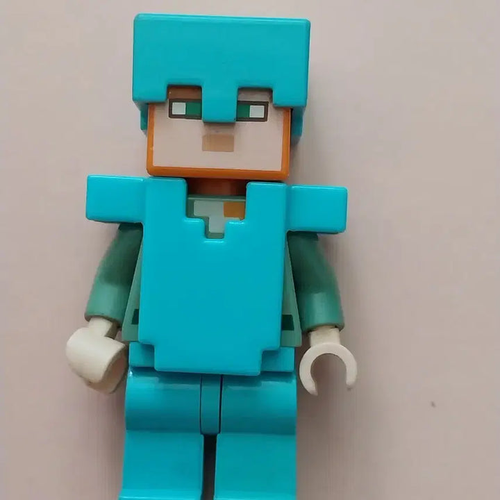 [BUNJANG] LEGO Minecraft Diamond Armor Steve/Alex Figure Set / 레고 마인크래프트 다이아몬드갑옷 투쿠 스티브/알렉스 피규어