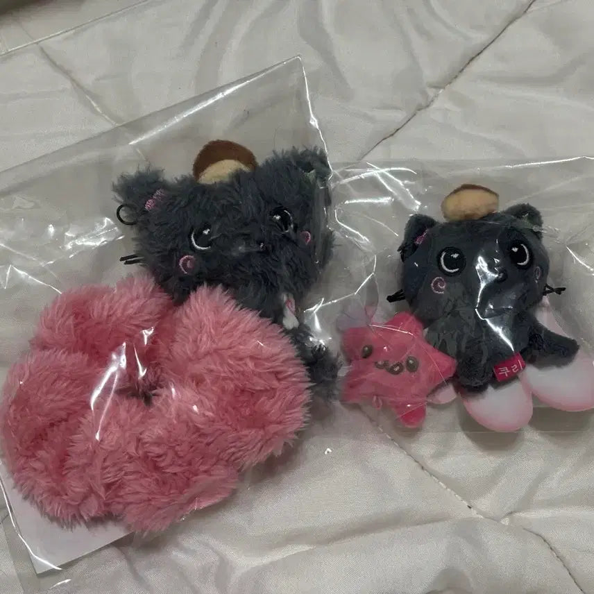 [BUNJANG] NCT WISH Riku Kurri Scrunch Mini Doll Bundle Set / 엔시티위시 리쿠 쿠리 스크런치 미니돌 일괄 양도