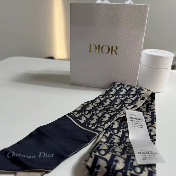 [BUNJANG] Dior Oblique Twilly Scarf Full Box (Old Version New Product) / 디올 오블리크 트윌리 스카프 + 풀박스(구버전새상품)
