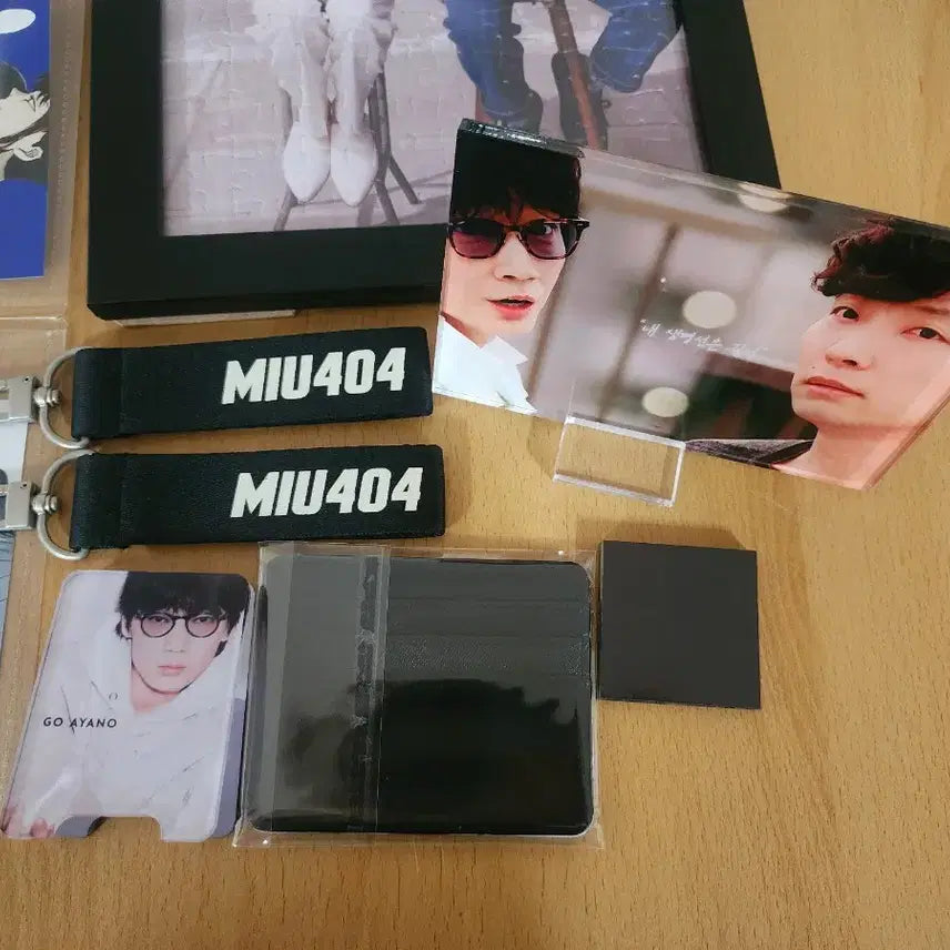 [BUNJANG] MIU404 Fan-Made Merchandise Bundle / MIU404 미우404  비공굿즈 일괄