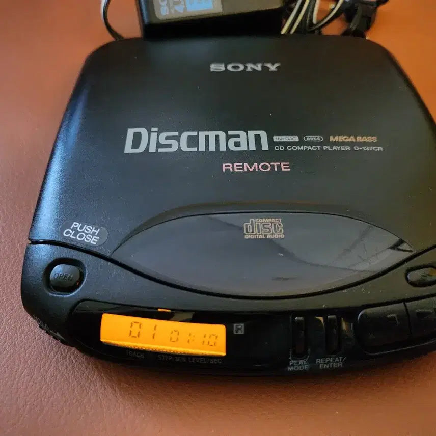 [BUNJANG] Sony Discman D-137CR Portable CD Player / 소니 디스크맨 D-137CR