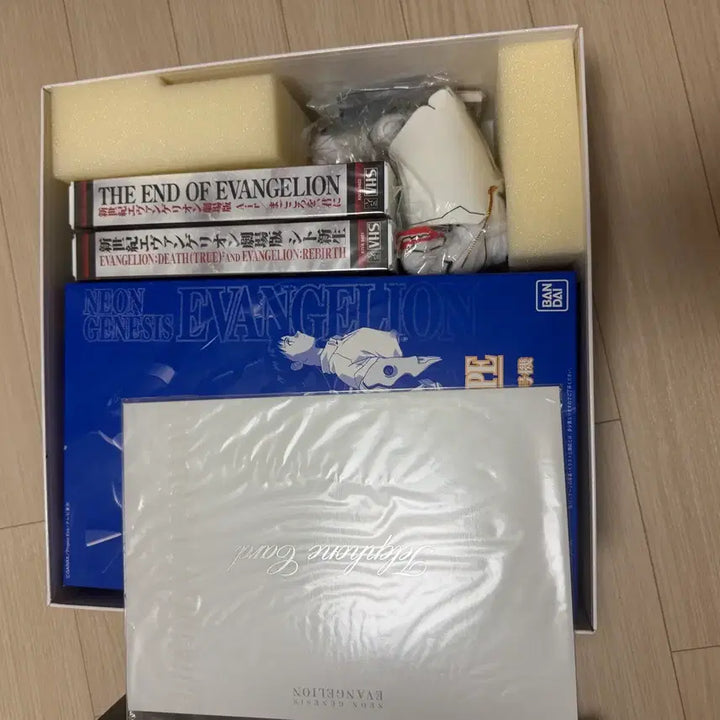 [BUNJANG] Evangelion Theatrical Edition Box First Press Limited Edition VHS / 에반게리온 극장판 box 완전 초회 한정판 vhs 급전  20->15