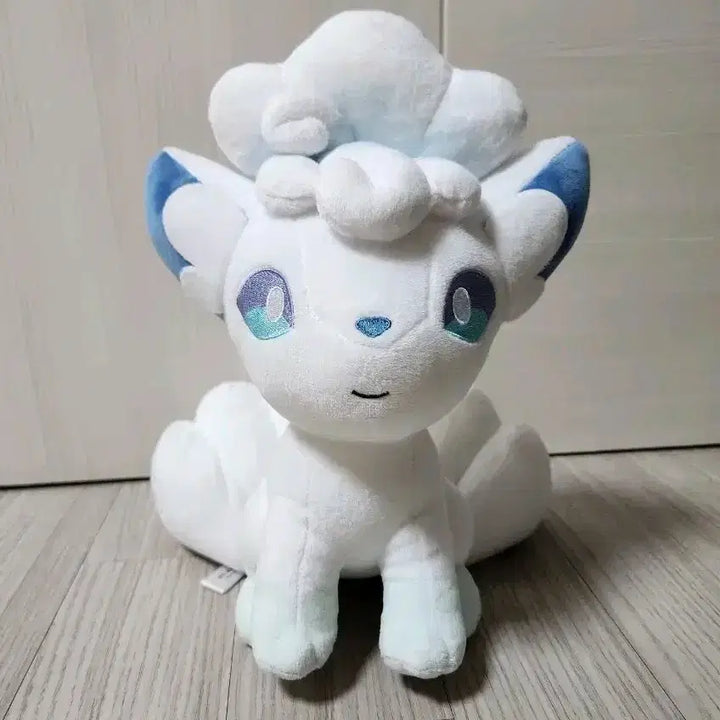 [BUNJANG] Alolan Vulpix Plush Medium Size / 포켓몬스터 알로라 식스테일 봉제중형인형 북극여우