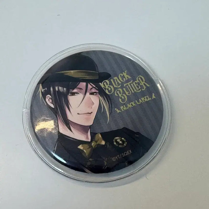 [BUNJANG] Black Butler Sebastian Michaelis Bitter Rabbit Can Badge / 흑집사 세바스찬 미카엘리스 비터래빗 캔뱃지 판매