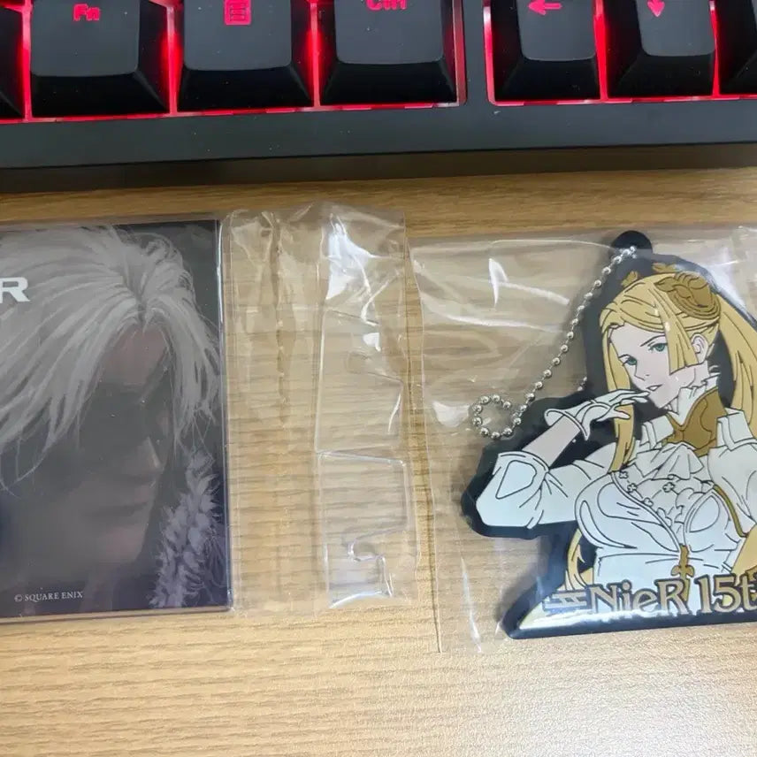 [BUNJANG] NieR Replicant Postcard + 15th Anniversary Keychain Set / 니어 레플리칸트 엽서 + 15주년 키링 세트