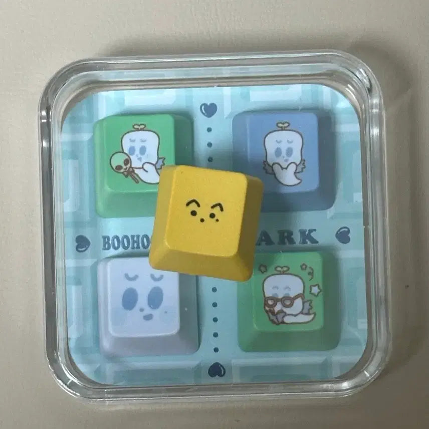 [BUNJANG] NCT Mark Boohung Keycap / Nct 마크 부훙이 키캡 양도