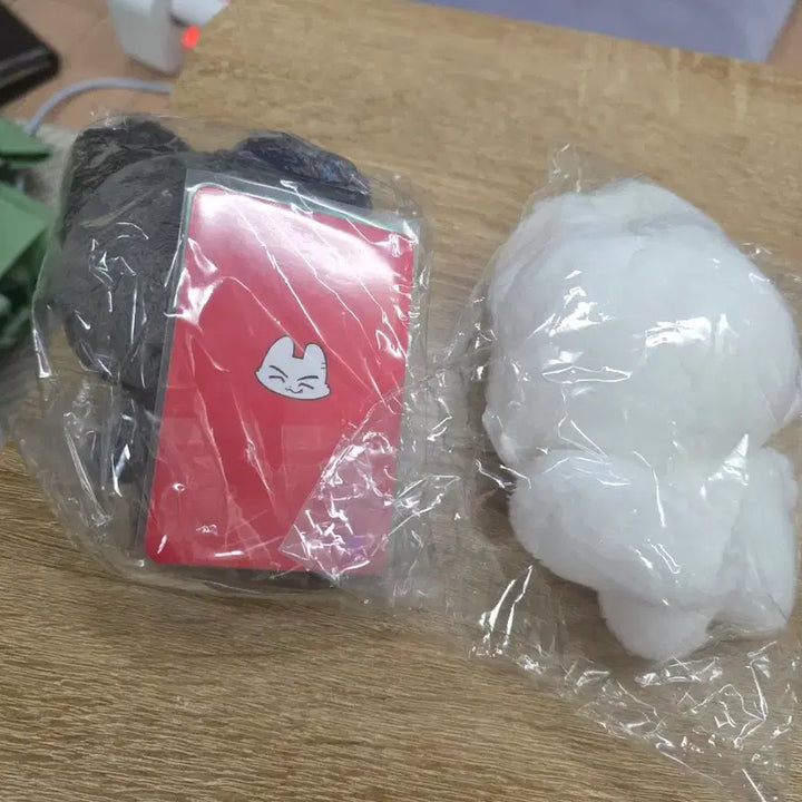 [BUNJANG] Playz Eunho Min Animal Plush Bundle Set / 플레이브 비공굿 인형 은호냥 하민냥 특전포함 원가이하 일괄 양도