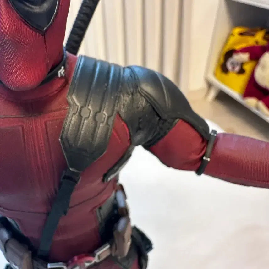 [BUNJANG] Hot Toys Deadpool 2 Figure / 핫토이 데드풀2