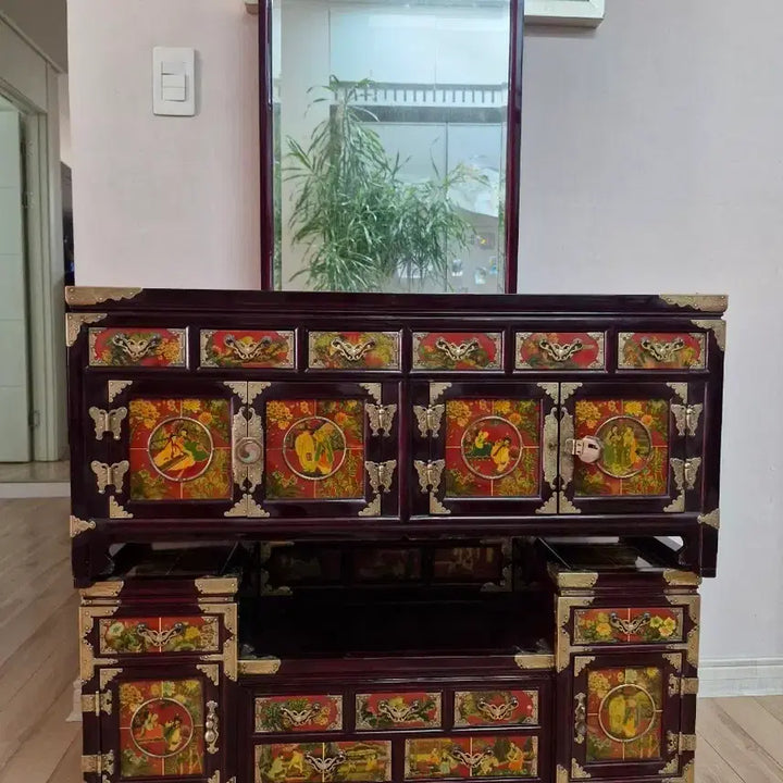 [BUNJANG] Han Chun-seop Intangible Cultural Heritage Hwagakjang Cabinet / 한춘섭 무형문화재 문갑  화각장 고가구