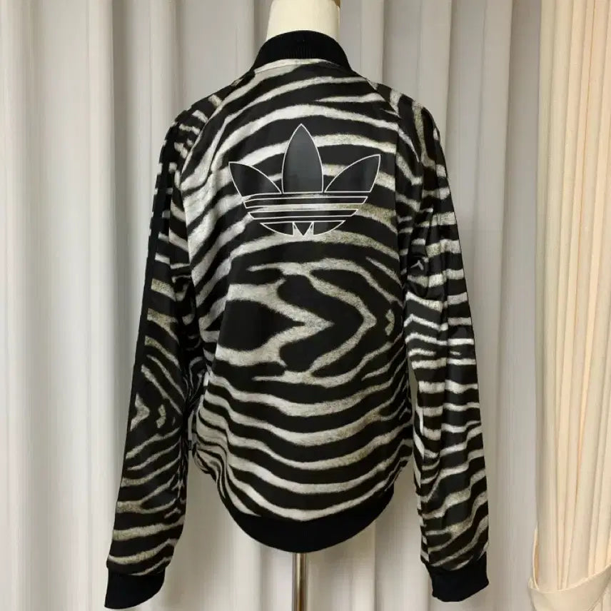 [BUNJANG] Adidas Zebra Track Top Jersey / [새상품] 한정판 아디다스 지브라 트랙탑 져지 95