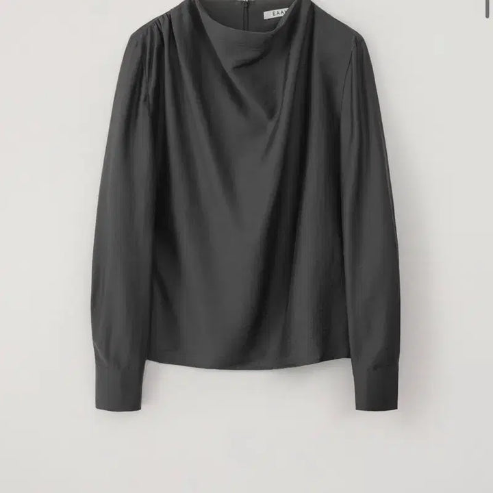 [BUNJANG] eaah MEG Cowl Neck Blouse Charcoal (Size S) / 이아 eaah MEG COWL NECK BLOUSE 차콜 s사이즈