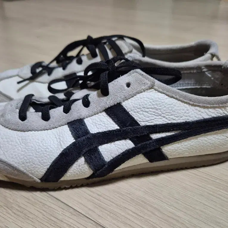[BUNJANG] Onitsuka Tiger Mexico 66 Vintage Cream Black Sneakers (240) / 오니츠카타이거 멕시코66 빈티지 블랙 운동화.스니커즈(240)