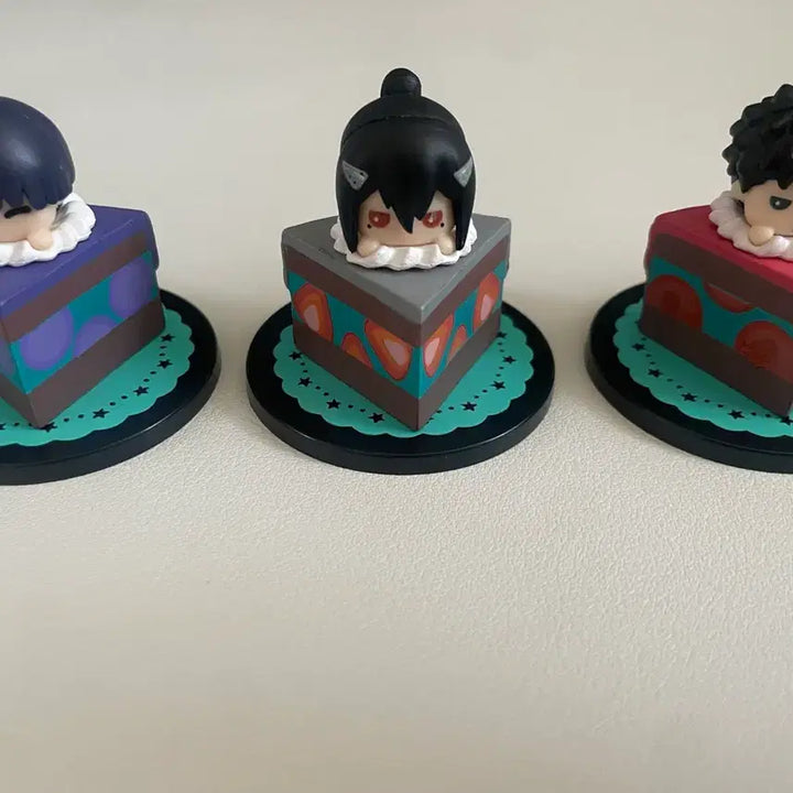 [BUNJANG] Kaiju No. 8 Cake Gacha (Opened) / 일괄)괴수8호 푸치바스 케이크 가챠