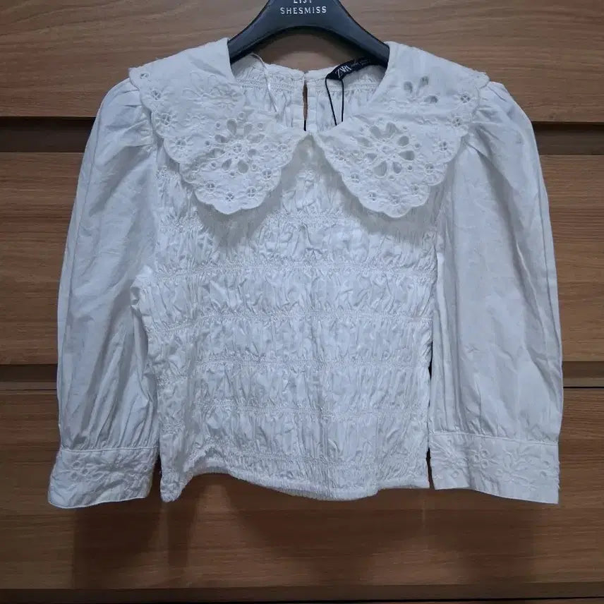 [BUNJANG] ZARA White Punching Lace Blouse / 자라 화이트 펀칭 레이스 블라우스