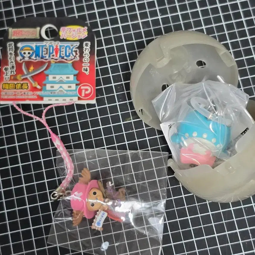 [BUNJANG] One Piece Chopper Hat + Classic Keychain Strap Bundle Set / [일괄/새상품] 원피스 쵸파 모자 + 고전 키링 스트랩 2종 일괄