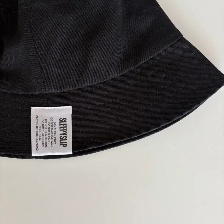 [BUNJANG] Sleepy Sleep Bucket Hat / 슬리피슬립 버킷햇