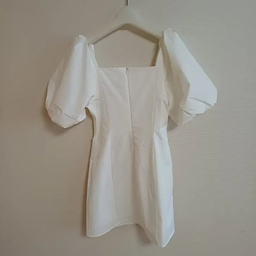 [BUNJANG] LAPLA Mini Dress Puff Sleeve Square Neck / 새상품 LAPLA 미니원피스 화이트/네이비 S/M 6만원씩 판매합니다