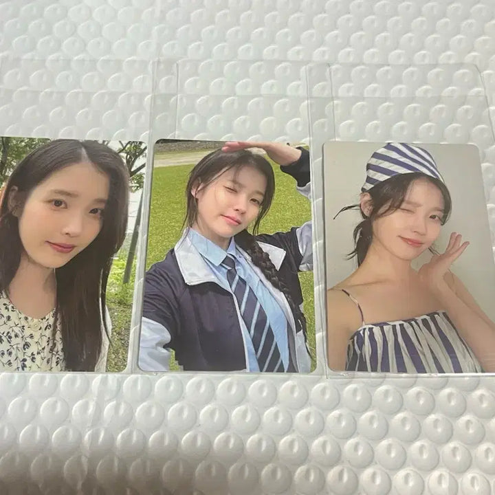 [BUNJANG] IU Flower Bookmark Photocard Set / IU 아이유 꽃갈피 포카 3장 세트