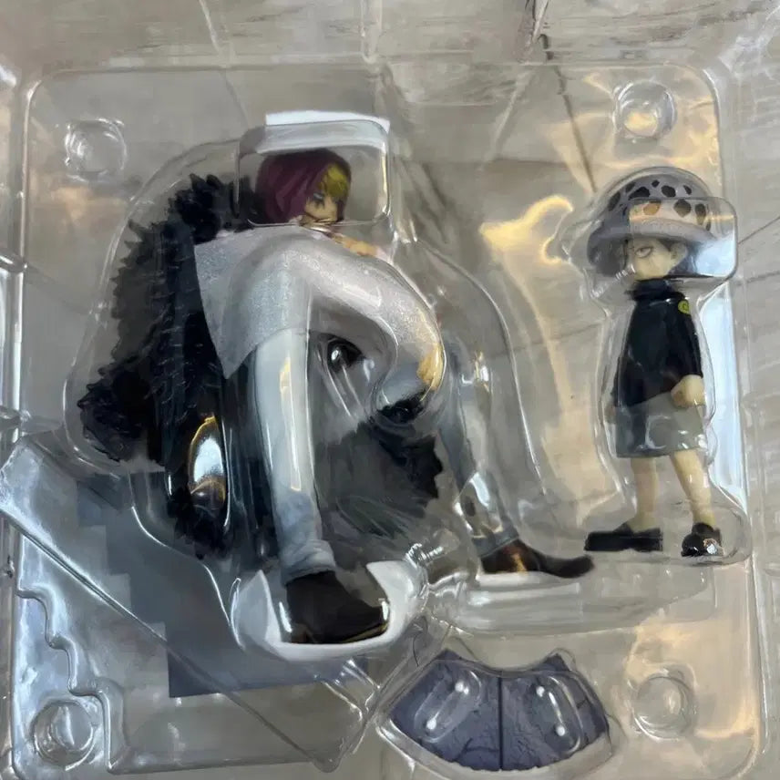 [BUNJANG] One Piece Limited Figure - Corazon &amp; Law / 원피스 리미티드 피규어 코라손 로우
