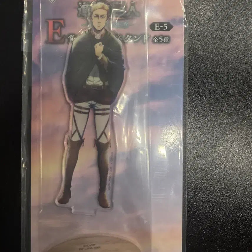 [BUNJANG] Bandai Attack on Titan Erwin Acrylic Stand E Prize / 반다이 진격의 거인 엘빈 아크릴 스탠드 E상