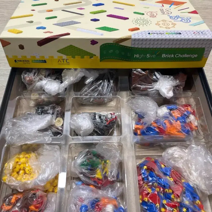 [BUNJANG] LEGO x Nexon Collaboration Limited Edition Building Set / 레고(넥슨 협업 배포 한정)
