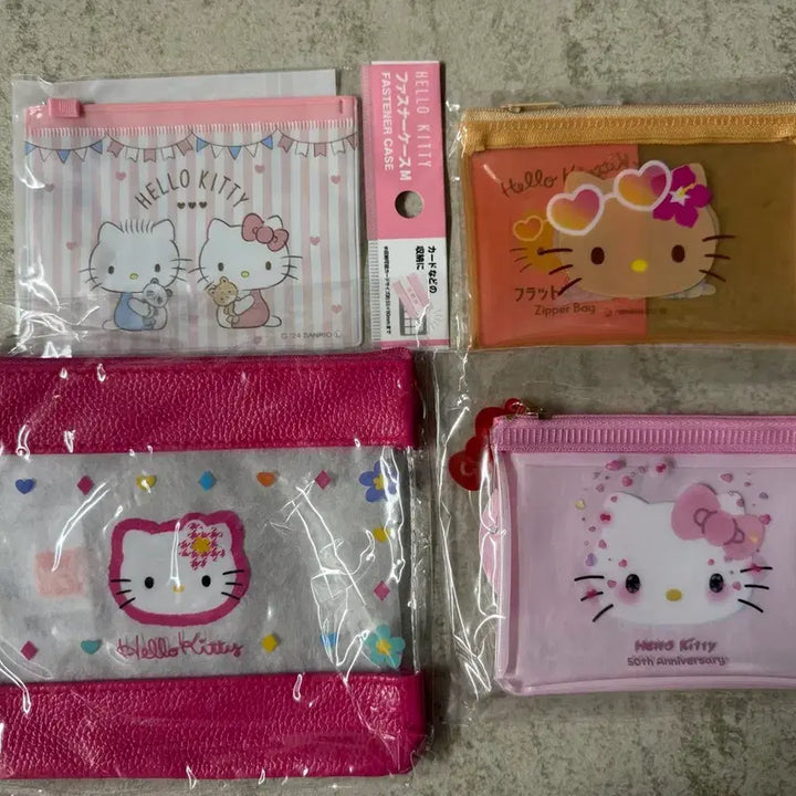 [BUNJANG] Sanrio Kitty PVC Pouch Set (4 Types) / 산리오 키티 pvc파우치4종세트