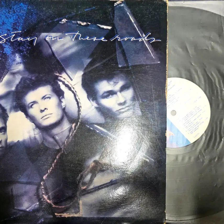 [BUNJANG] a-ha Stay on These Roads LP Vinyl Record / 아하 (a-ha) - Stay on These Roads LP