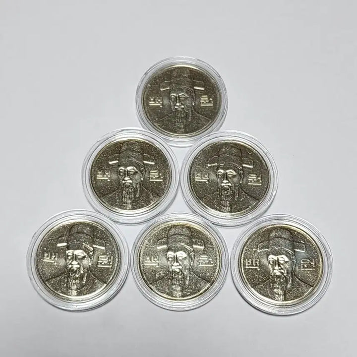 [BUNJANG] 2011 100 Won Coin Bundle Set (Unused) / 2011년 100원 동전 (미사용)     6개 일괄