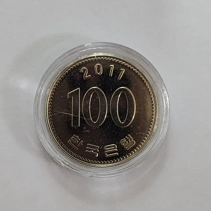 [BUNJANG] 2011 100 Won Coin Bundle Set (Unused) / 2011년 100원 동전 (미사용)     6개 일괄