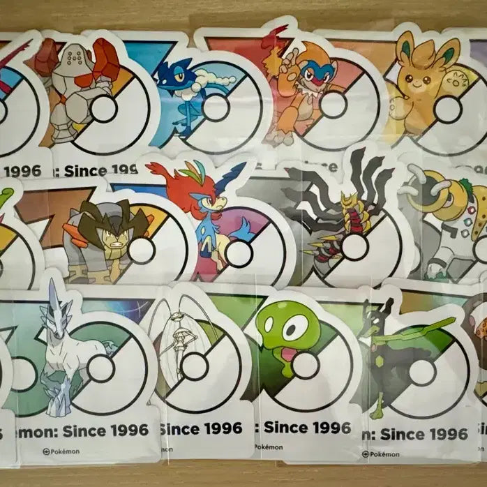 [BUNJANG] Pokemon Pop-Up 30th Anniversary Logo Sticker - Trade / 포켓몬 성수 팝업 30주년 로고스티커 교환