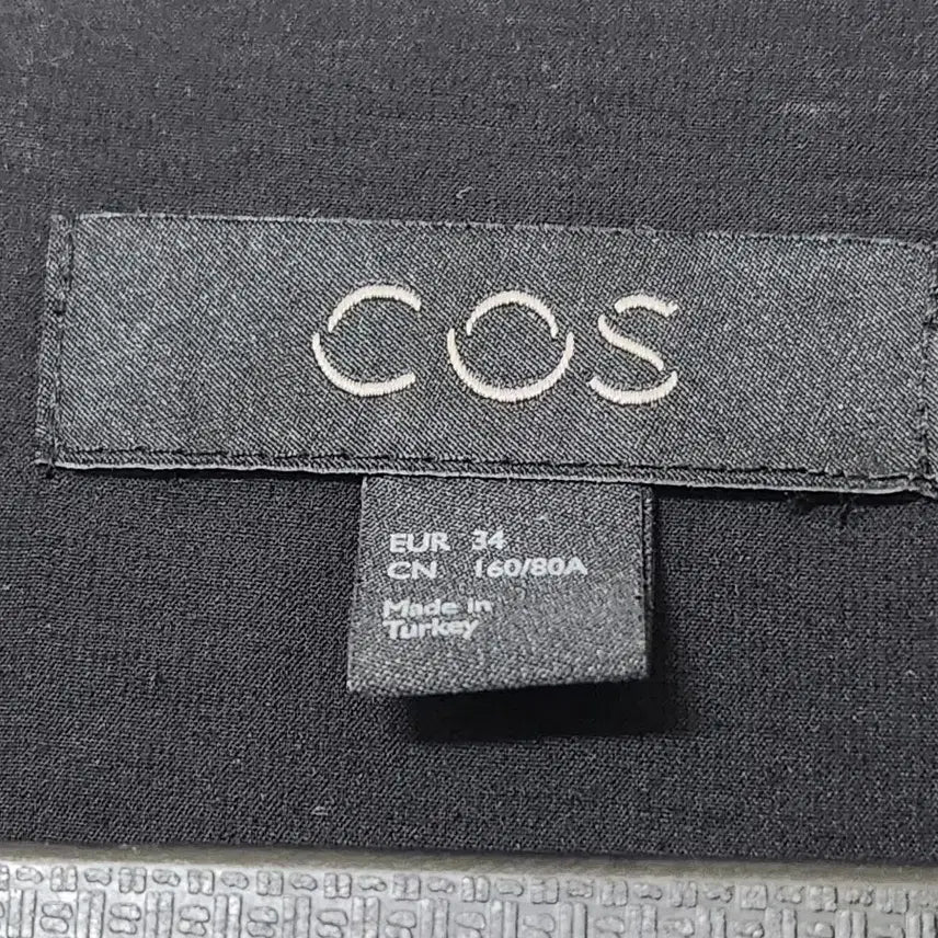 [SOLD OUT] COS 블랙 원피스