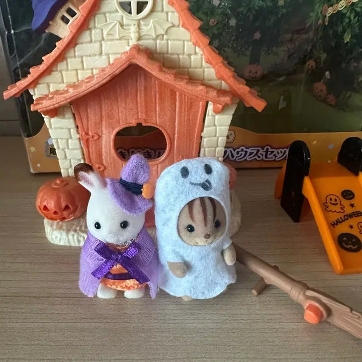 [BUNJANG] Sylvanian Families Halloween House Set (Discontinued) / 실바니안 패밀리 할로윈 하우스 세트 올드단종