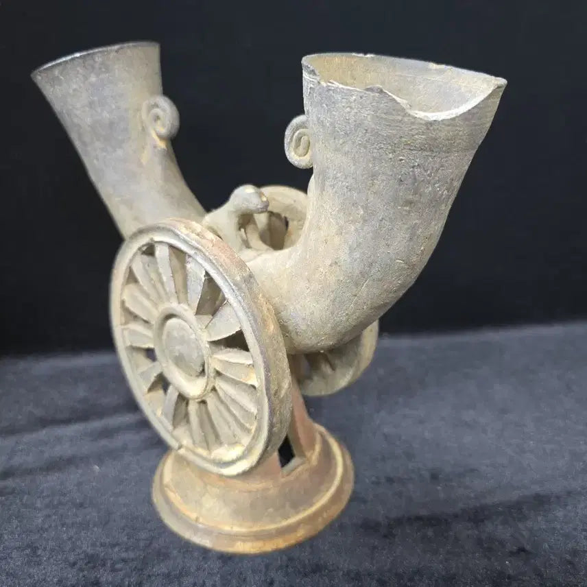 [BUNJANG] Antique Pottery Chariot with Horn Cups / 골동품 뿔잔이 달린 마차모양 토기
