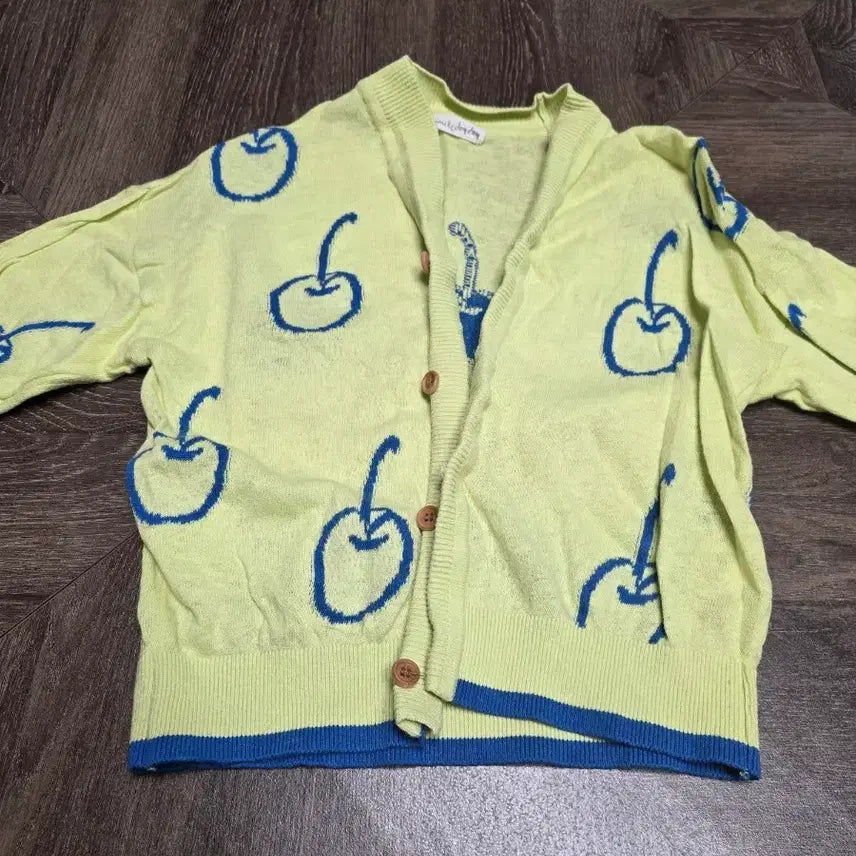 [BUNJANG] Limitte Doudou Cherry Pattern Cardigan (M) / 리미떼두두 가디건(M)