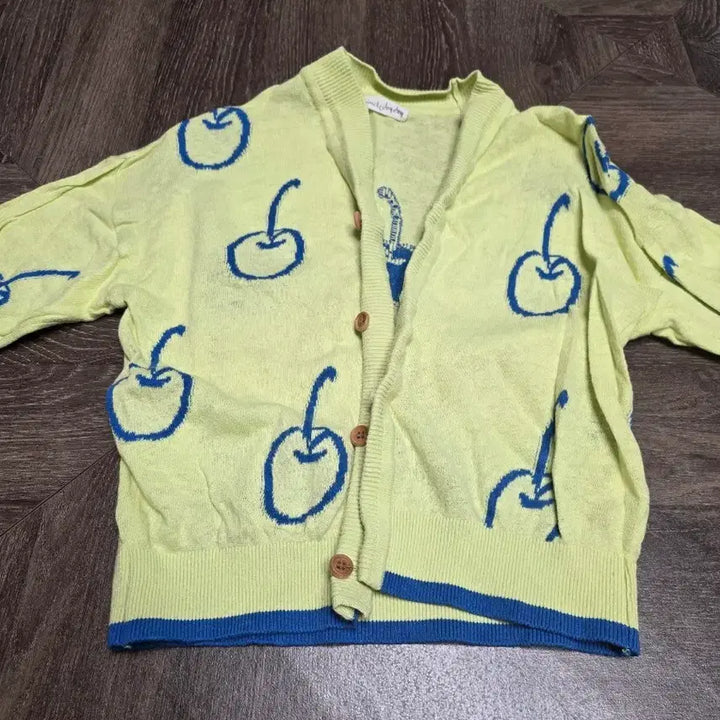 [BUNJANG] Limitte Doudou Cherry Pattern Cardigan (M) / 리미떼두두 가디건(M)