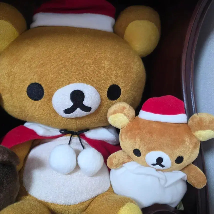 [BUNJANG] Rilakkuma Large Vintage Christmas Santa Bear Doll Set Bundle / 리락쿠마 코리락쿠마 키이로이토리 고전인형