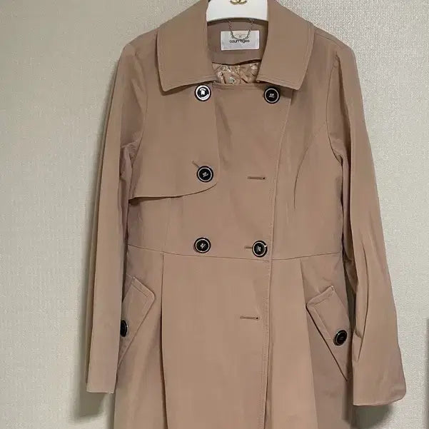 [SOLD OUT] 꾸레쥬 베이지 트렌치 코트
