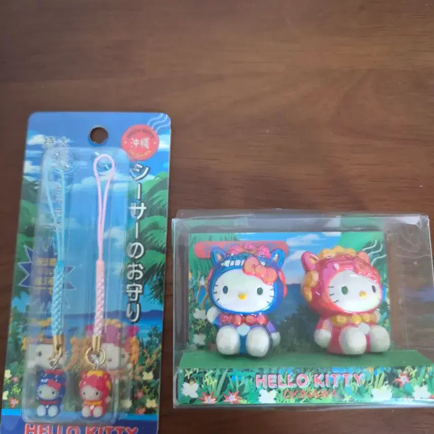 [BUNJANG] Vintage 2000s Okinawa Limited Edition Hello Kitty Strap &amp; Shisa Figure / 00년 고전키티 오키나와 한정 스트랩+시사 피규어