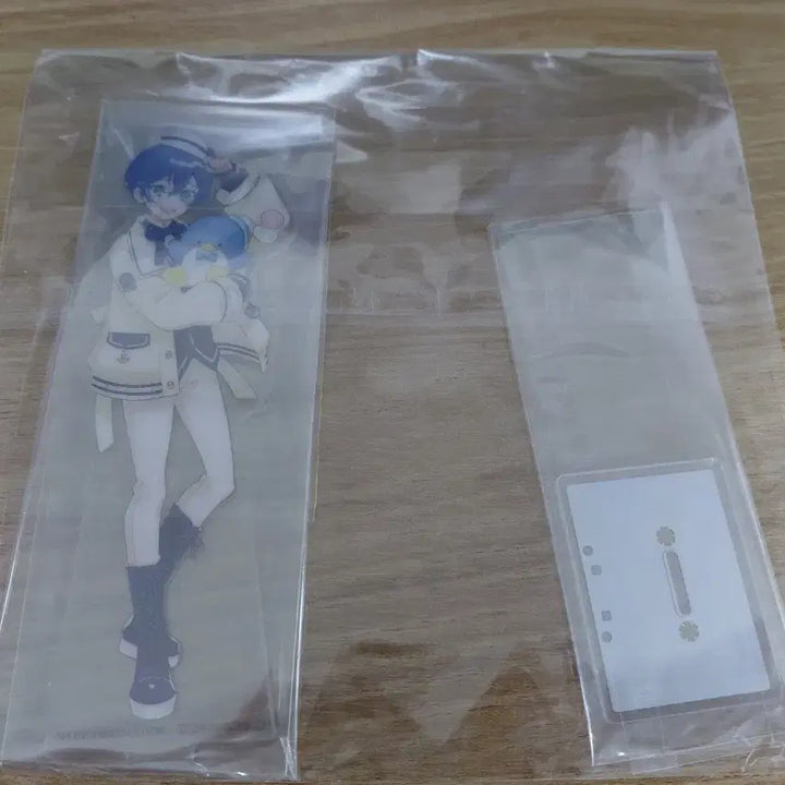 [BUNJANG] Vocaloid Kaito Acrylic Stand / 보컬로이드 카이토 KAITO 아크릴스탠드