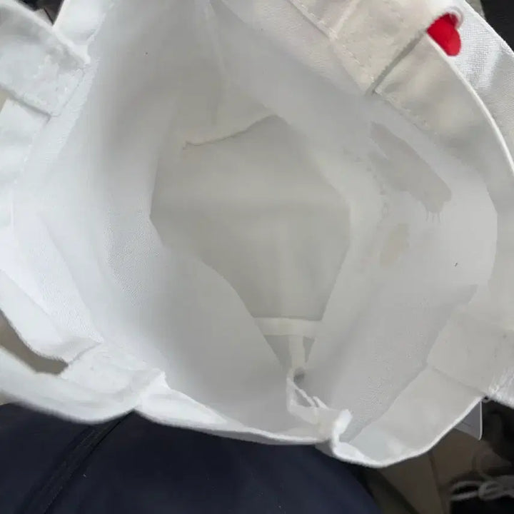 [BUNJANG] 7-Eleven Hello Kitty Canvas Eco Bag / 세븐일레븐 헬로키티 캔버스 에코백
