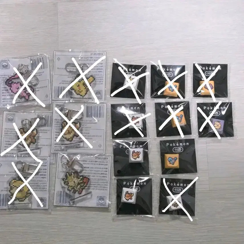 [BUNJANG] Pokemon Keycap &amp; Acrylic Keychain Set - Eevee, Squirtle, Psyduck, Mew, Pikachu, Ditto / cu 포켓몬 키캡 아크릴 키링 이브이 꼬부기 고라파덕 뮤 피카츄 메타몽
