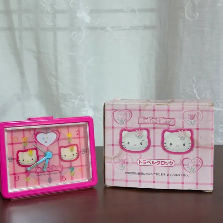 [BUNJANG] 1990s Classic Hello Kitty Tulip Desk Clock / 00년 고전키티 튤립키티 탁상시계
