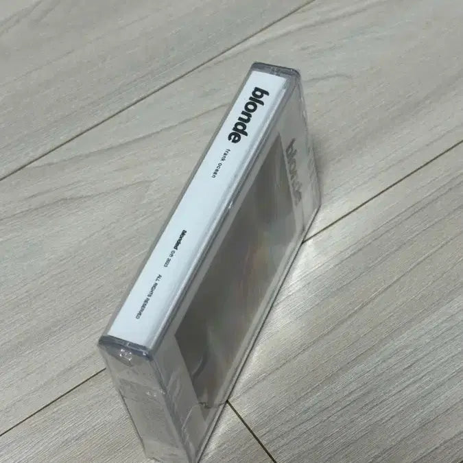 [BUNJANG] Frank Ocean Blonde Cassette Tape / 프랭크 오션 2집 - Blonde 블론드 카세트 테이프