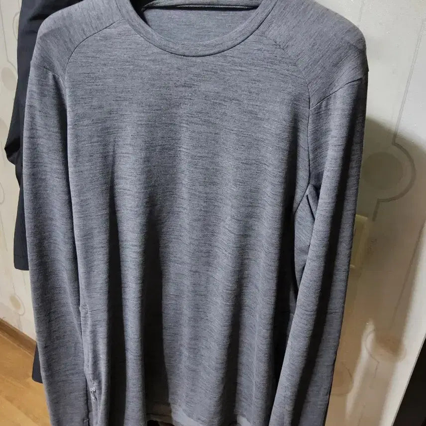 [BUNJANG] Lululemon Surge Warm Running Long Sleeve Grey / [M]룰루레몬 써지웜 러닝 롱슬리브 그레이